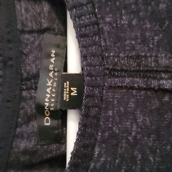 Donna Karan Women's Sleepwear Top Size Medium - Picture 3 of 4
